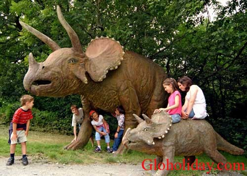 the dinosaur park