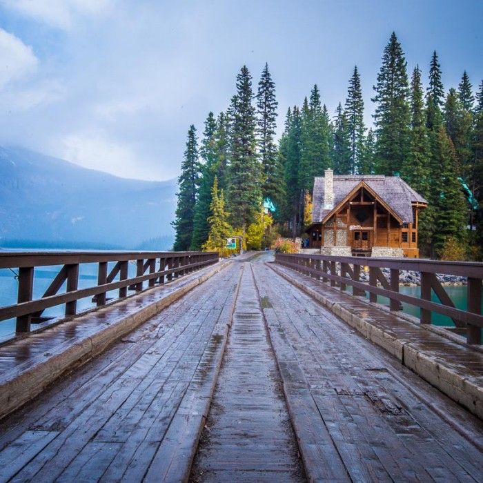 Emerald Lake Lodge, Yoho National Park | GloHoliday