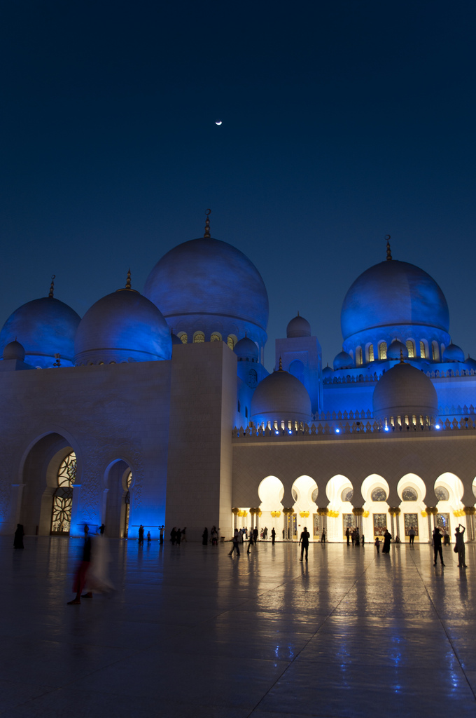 10 Places to visit in Abu Dhabi