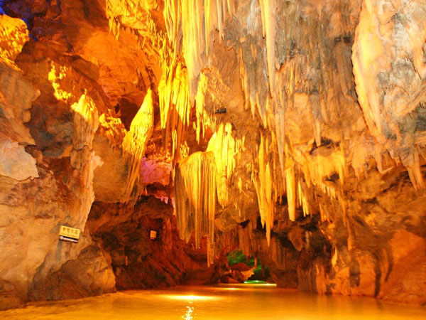 China’s Natural Wonders | GloHoliday